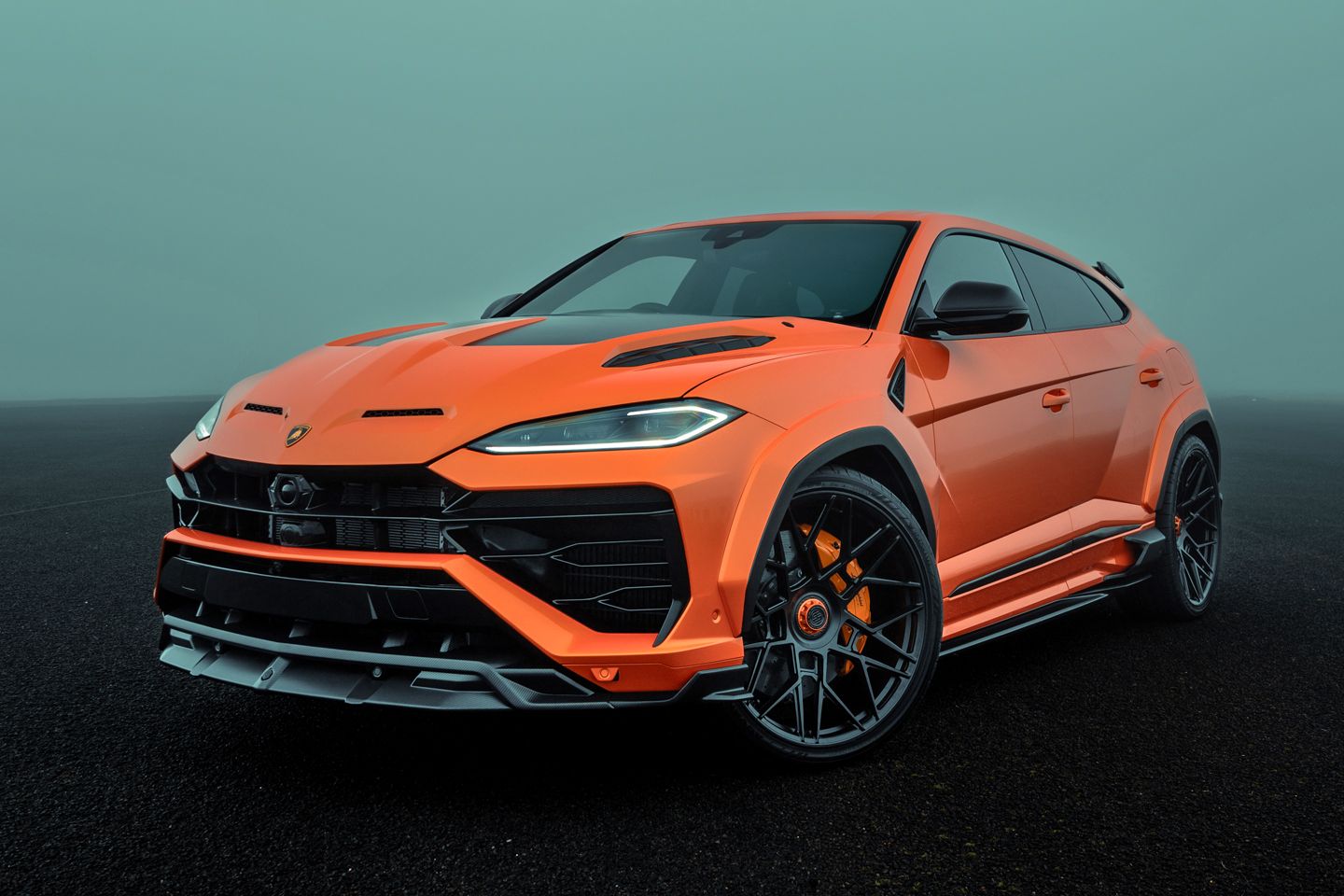 Urban Automotive lança kit widebody Urus