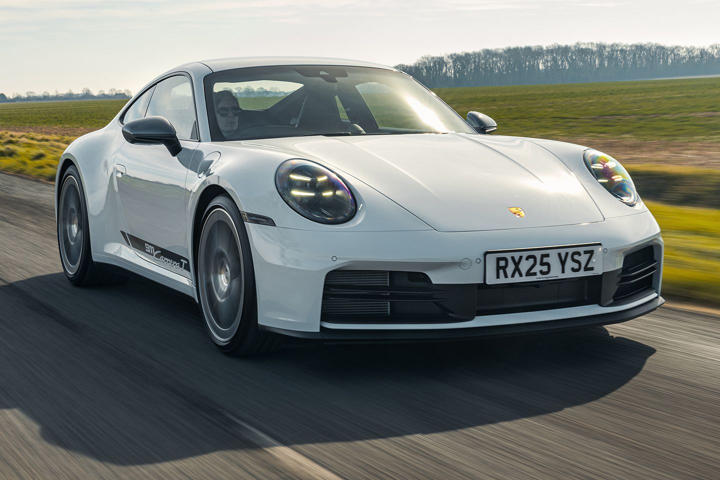 Porsche avalia carro esportivo carro-chefe acima do 911