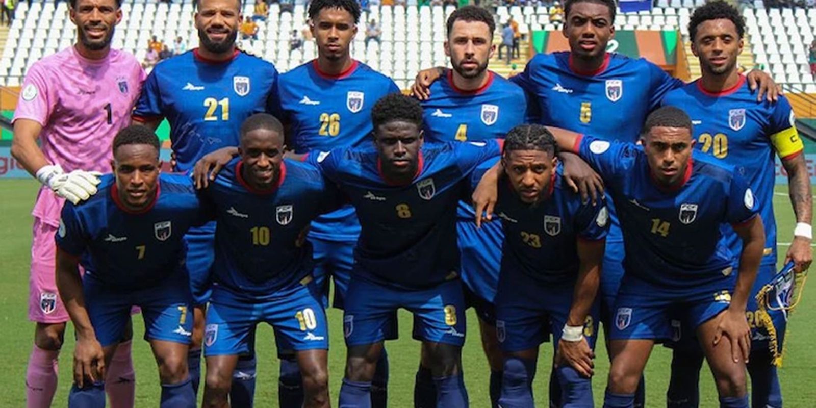 Tubarões Azuis nadam contra a corrente rumo à Copa 2026