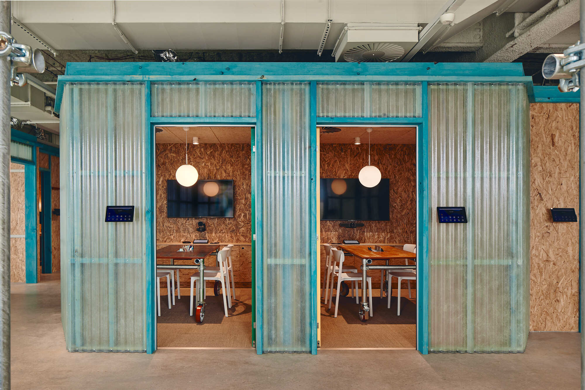 Hoje Design Workspace / Studio Edwards