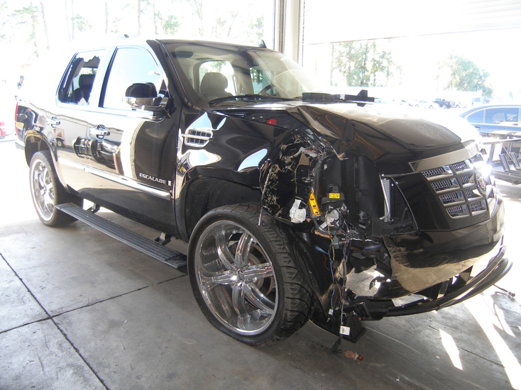 Tiger Woods capota seu Range Rover e é acusado de DUI na Flórida
