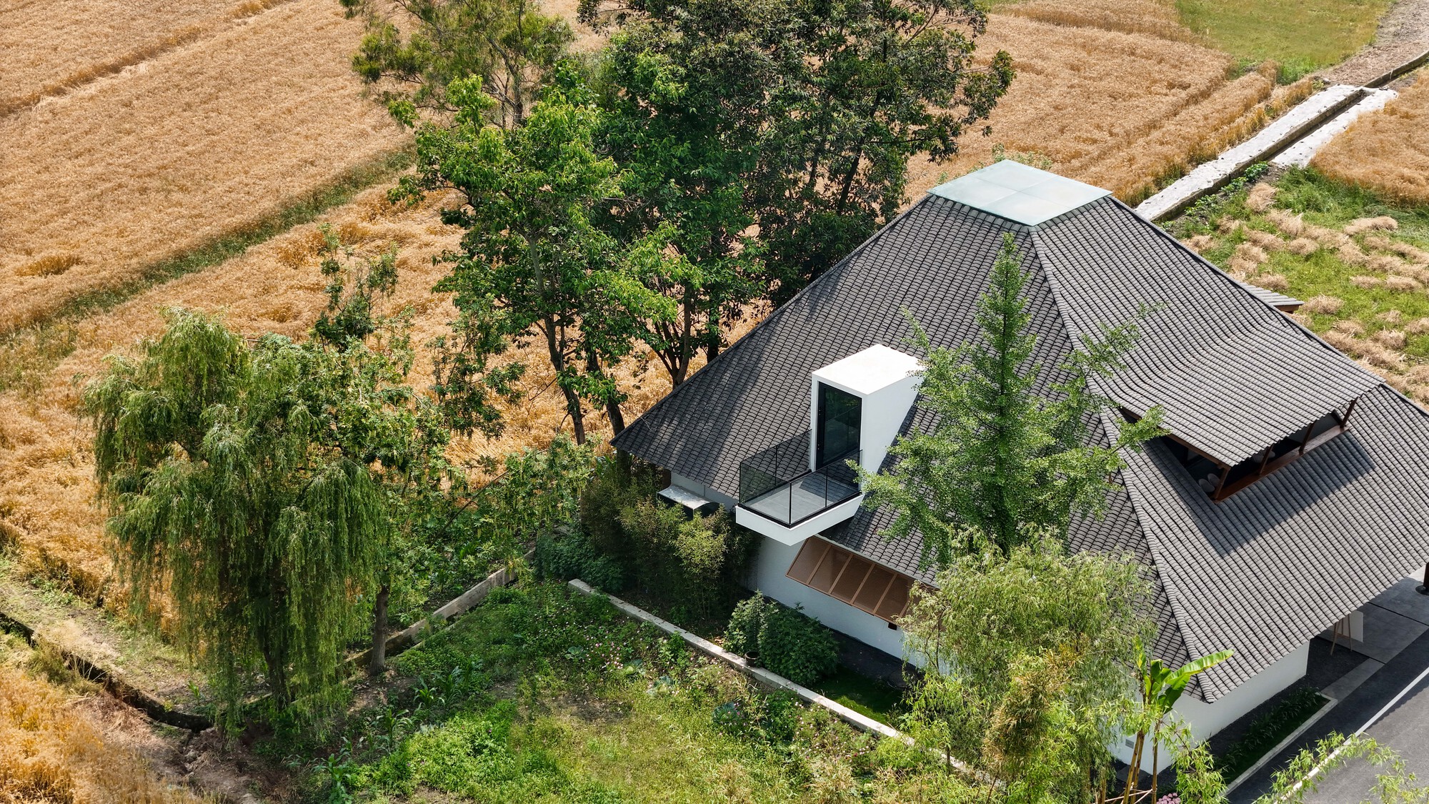 Xindu • Casa de campo com ervas perfumadas / Arermitão