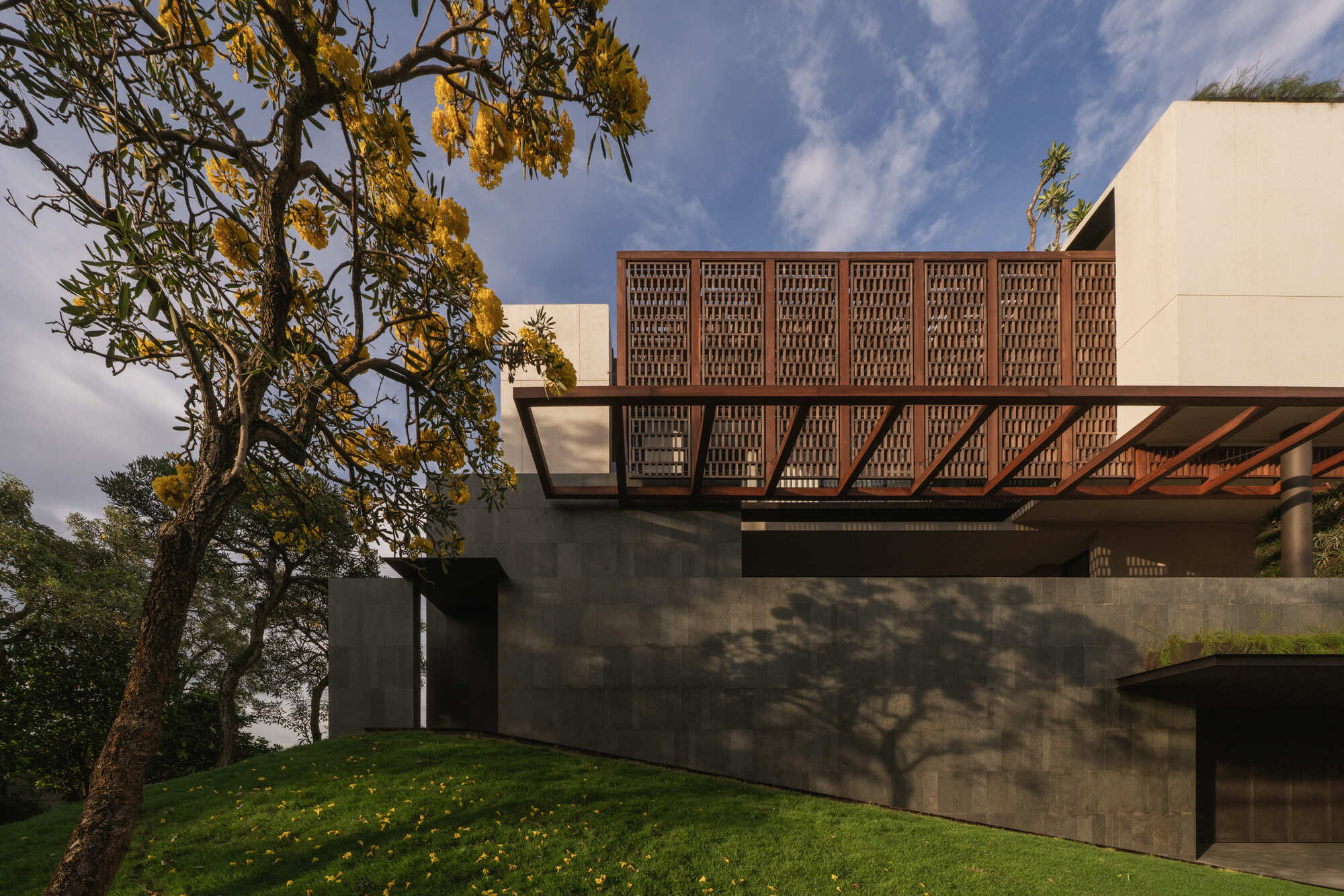 Casa O16 / estúdio | ArchDaily