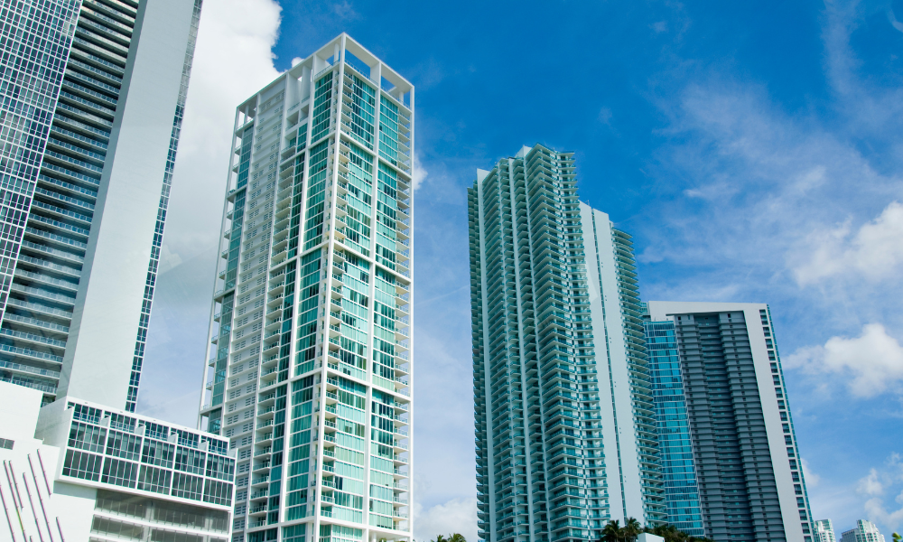 Desenvolvedor de Miami processa Zurich, Allianz, ACE por lacuna de risco do construtor de US$ 22 milhões