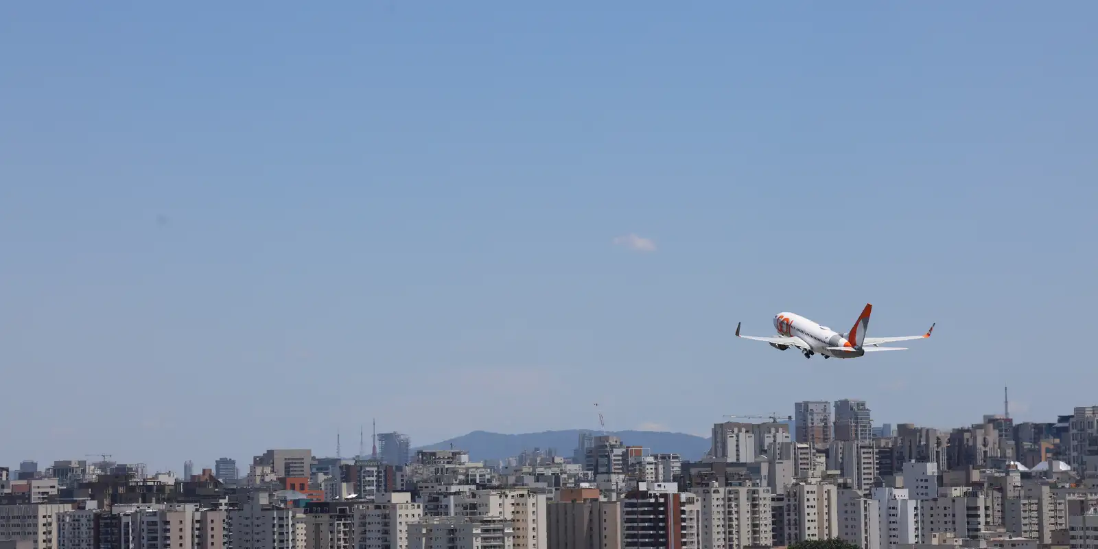 Petrobras anuncia que vai parcelar reajuste do querosene de aviação