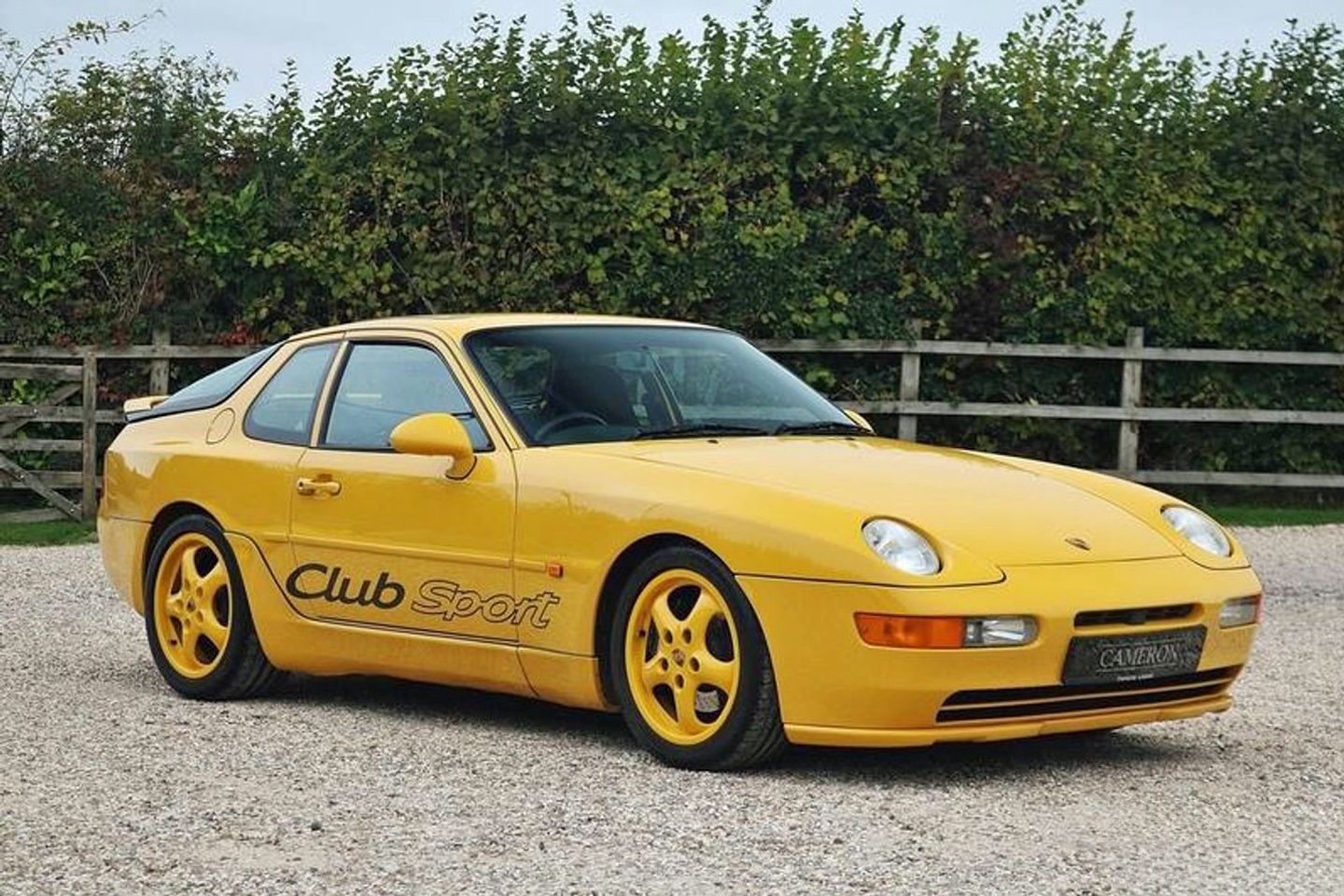 Porsche 968 Clube Esporte | Identificado