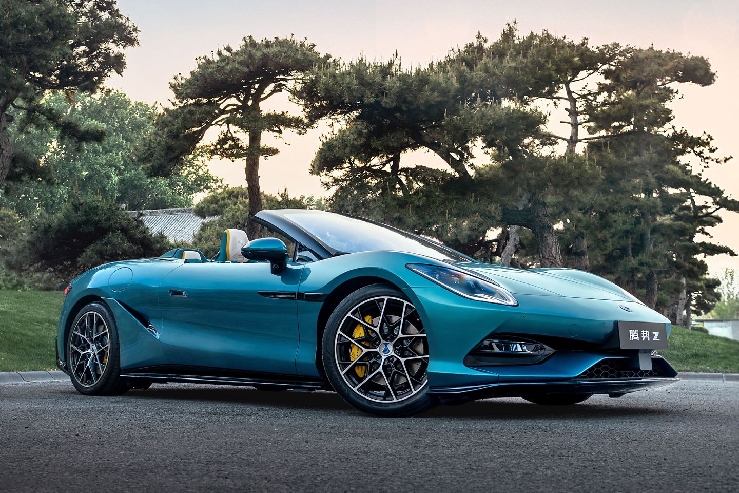 Denza revela roadster Z de 1.000 cv em Pequim