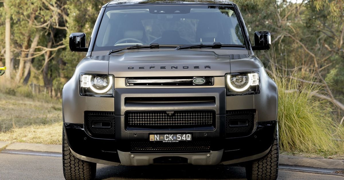 Land Rover Defender é convocado | Especialista em carros