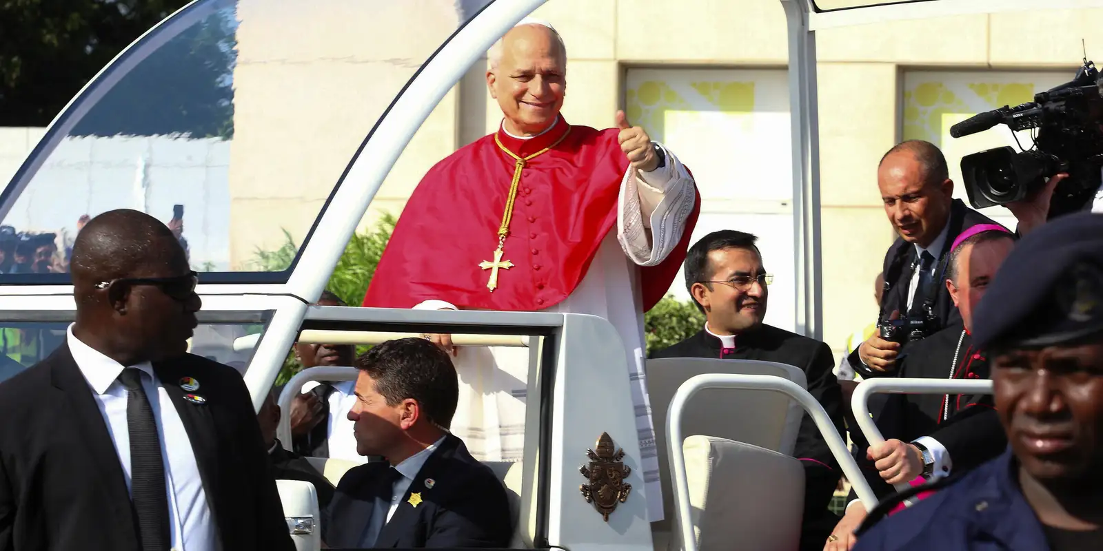 Papa: estou na África para encorajar católicos, não debater com Trump