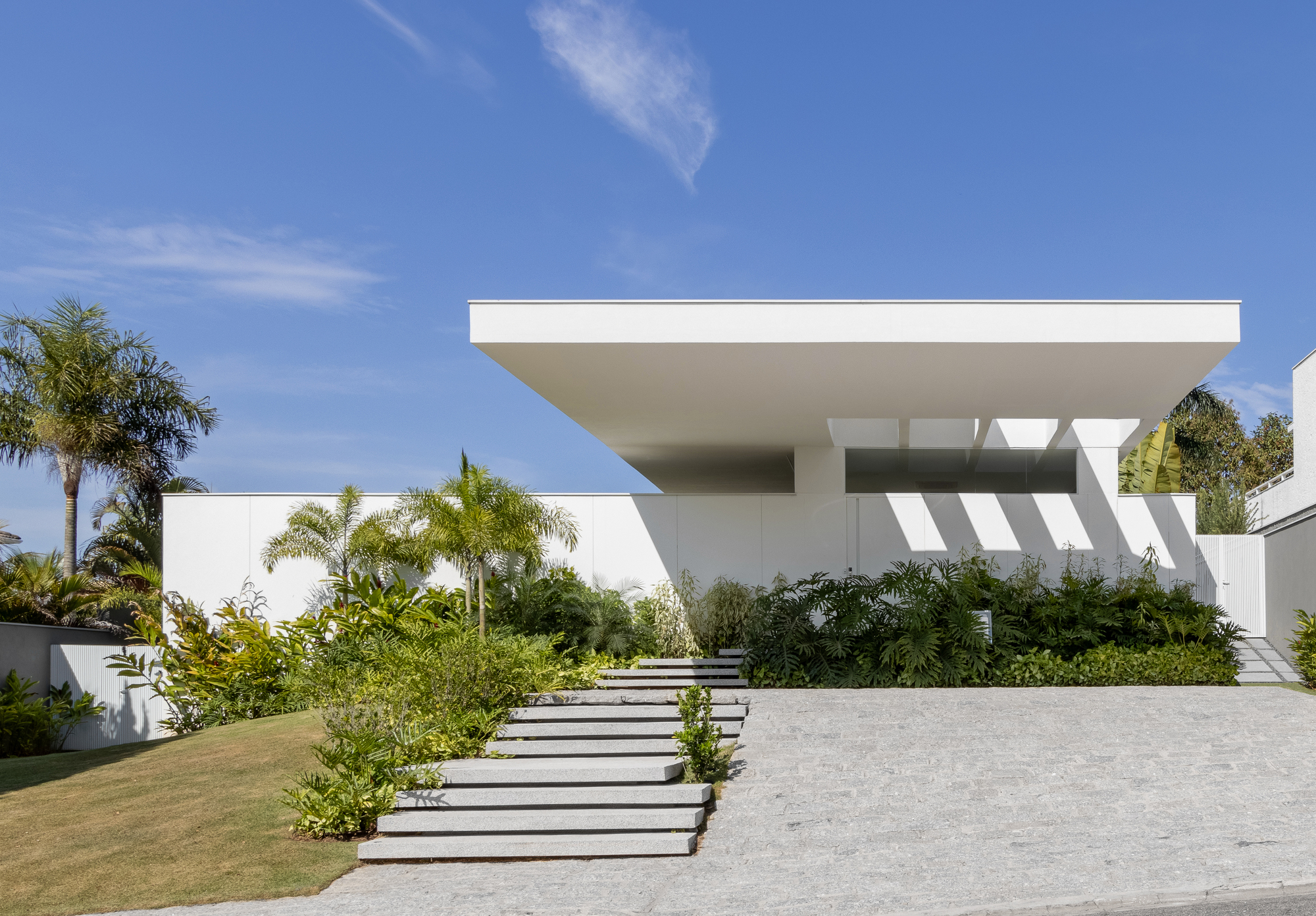 CS Residence / Fpoles Arquitetos