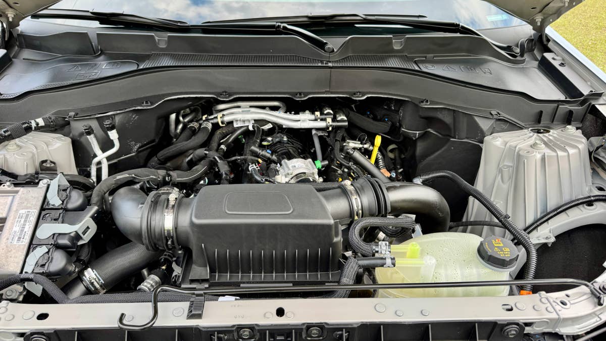O Ford Explorer 2026 vem com um motor Raptor de 400 HP para enfrentar o Kia Telluride