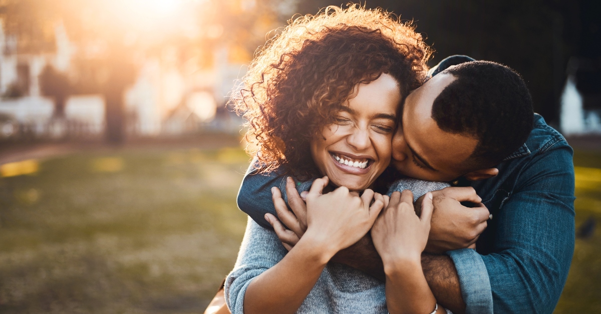 3 maneiras bíblicas de fortalecer seu casamento todos os dias
