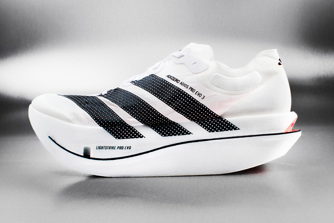 Adidas revela o Adizero Adios Pro Evo 3, seu super calçado mais leve de todos os tempos