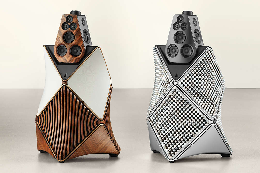 Bang & Olufsen completa 100 anos com alto-falantes Beolab 90 Monarch e Zenith