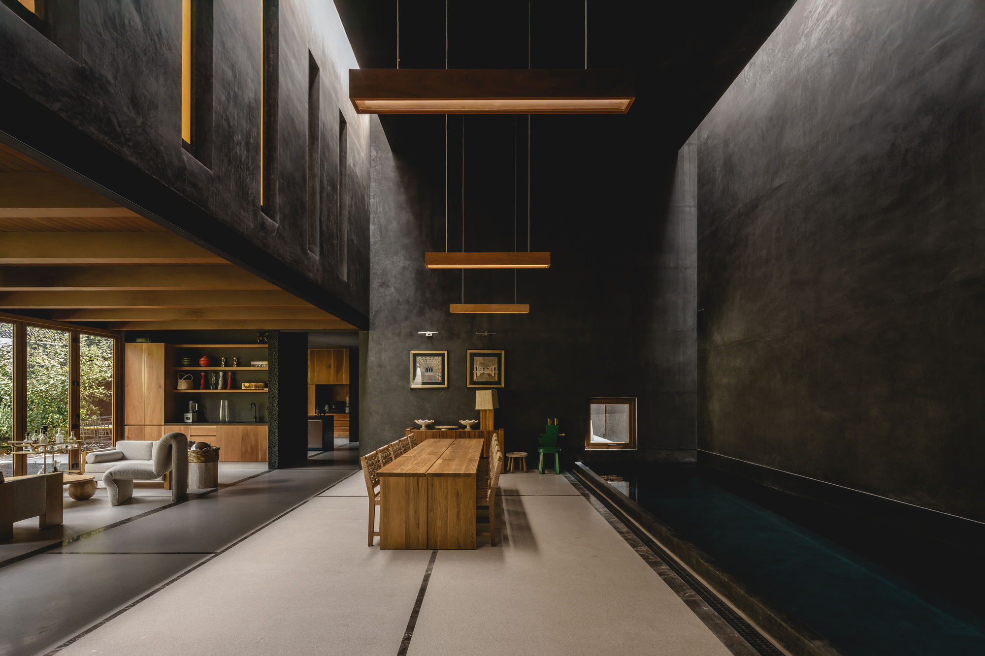 House of Ashes / TACO taller de arquitectura contextual