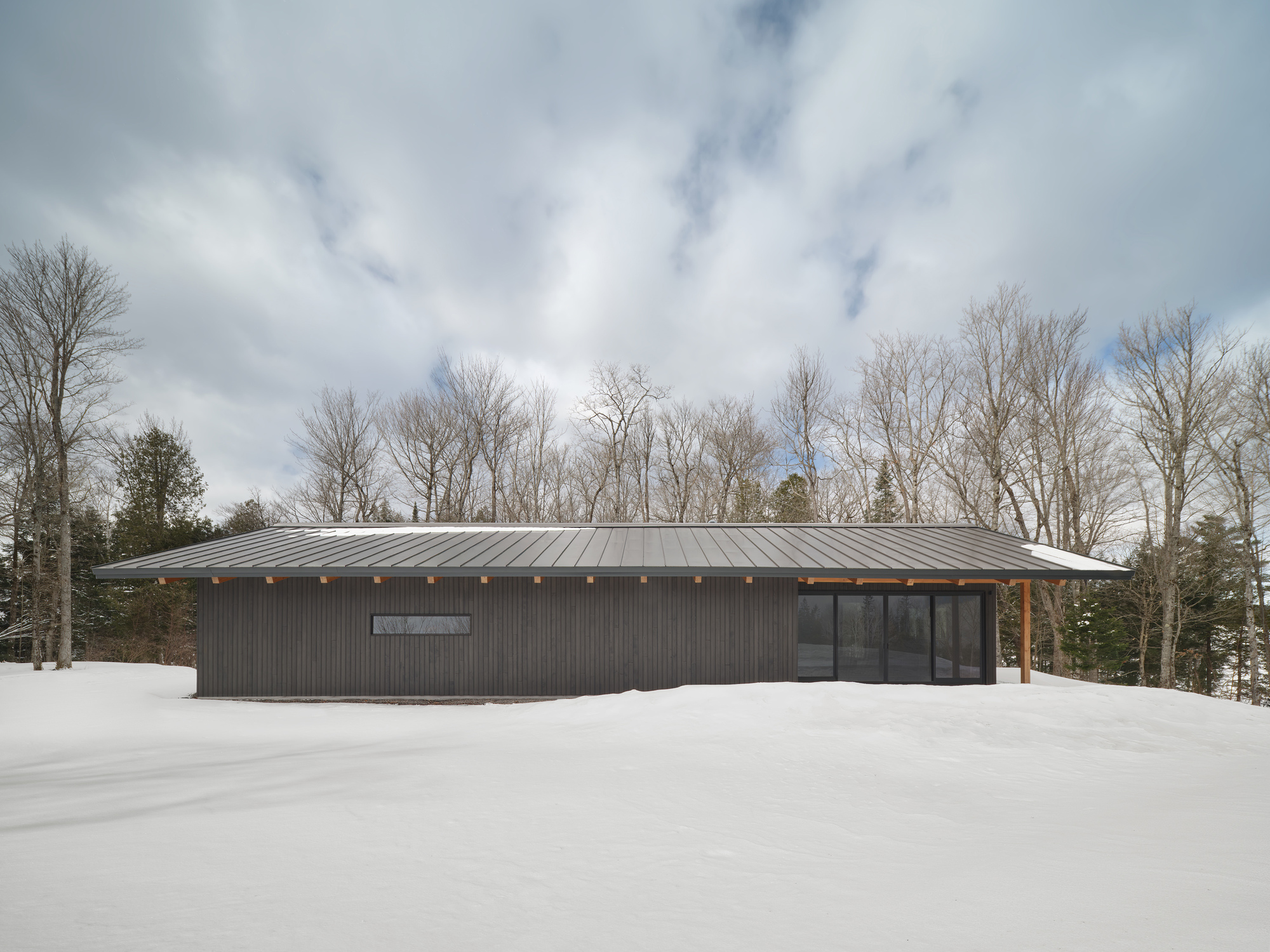 Cardwell Clubhouse / Dubbeldam Arquitetura + Design
