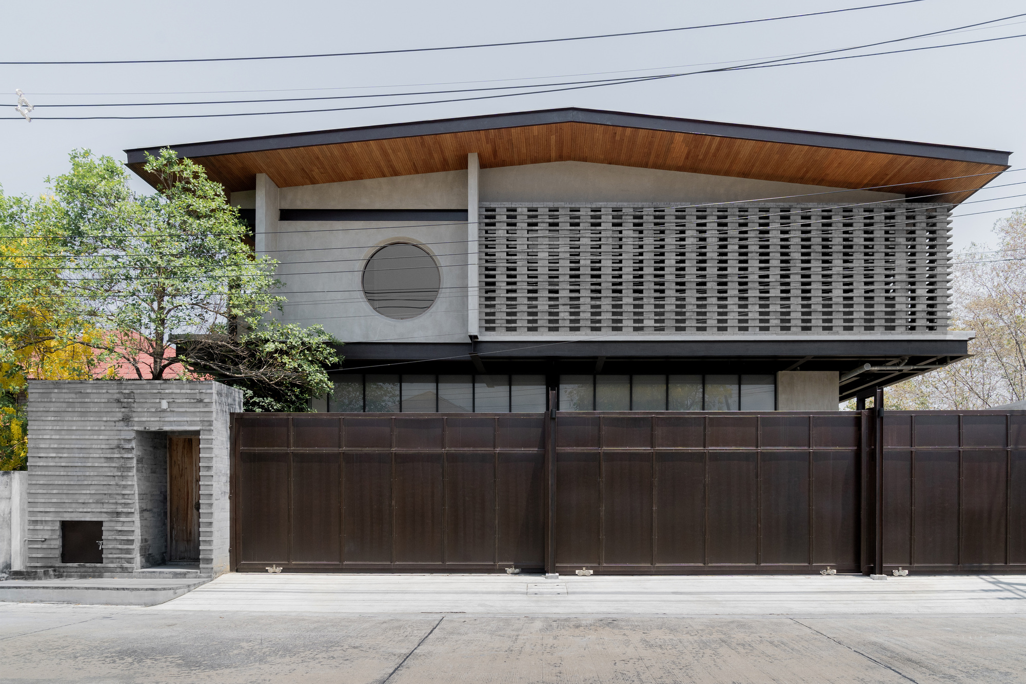 Casa H168 / Somente Humano