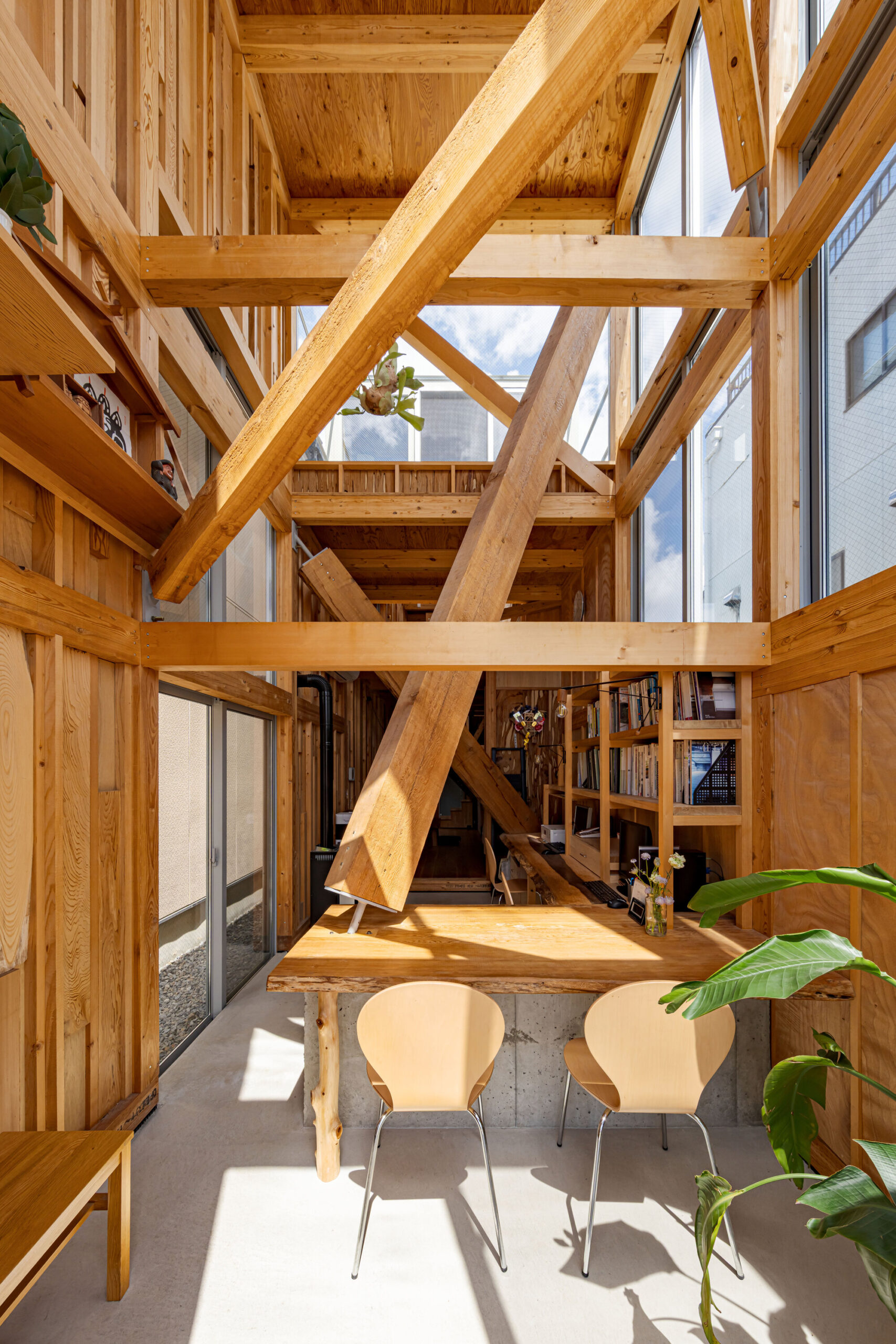 Casa e Escritório SH / 1-1 Architects