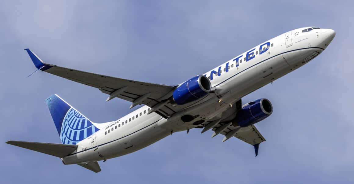 Ataque de drone da United Airlines relatado pela tripulação ao se aproximar de San Diego