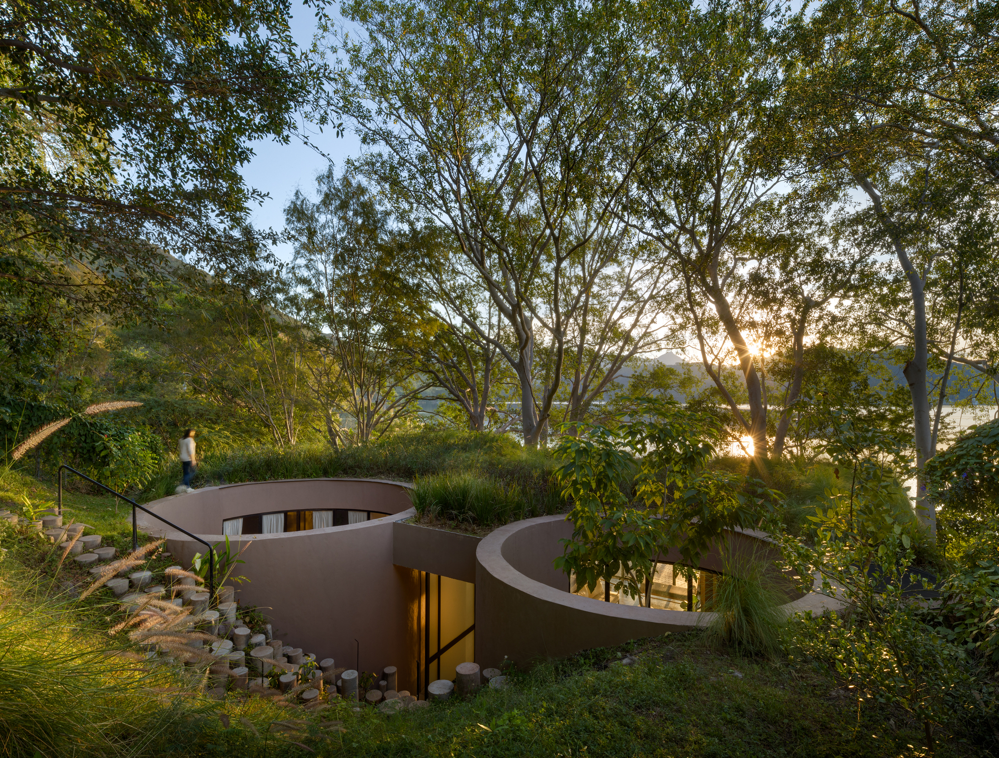 Casa Santa María del Oro / Mauricio Ceballos X Architects