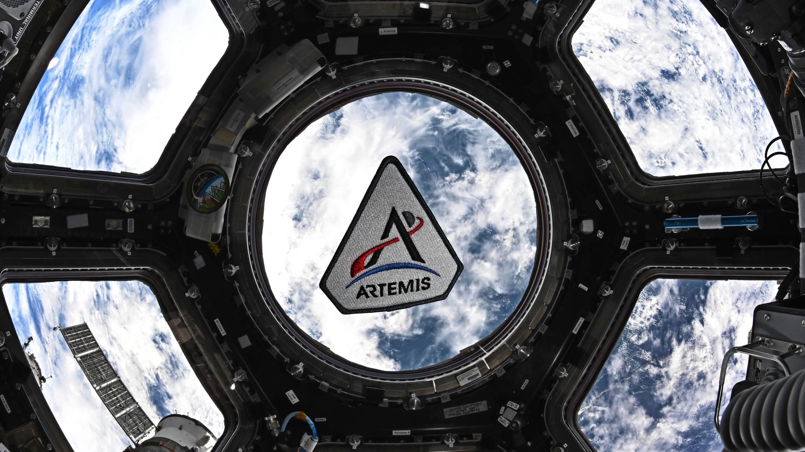 Astronautas da ISS assistiram ao histórico lançamento do Artemis 2 da NASA do espaço