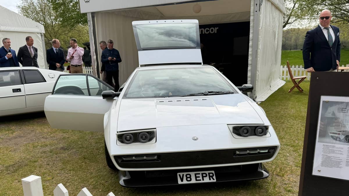 O Lotus Esprit Restomod de US $ 580 mil parece perfeito pessoalmente – apenas 50 serão construídos
