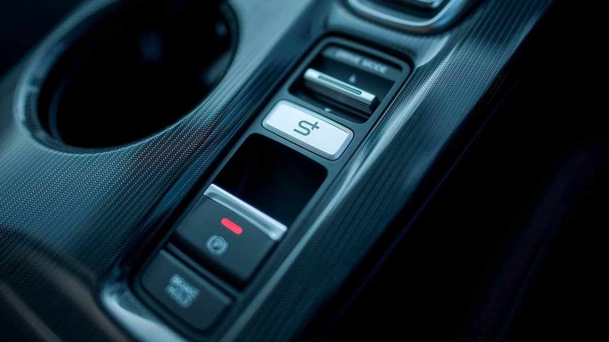 Honda acaba de dar ao Civic Hybrid um modo “Manual Falso”