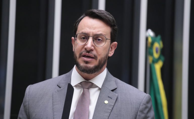 Comissão discute política de prevenção a crimes cibernéticos contra animais; participe – Notícias