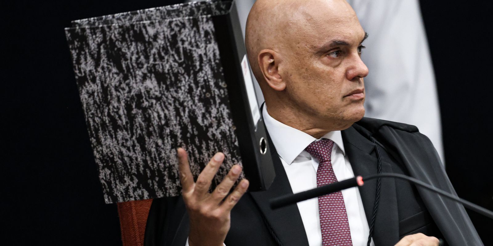 Moraes manda prender último núcleo de condenados pela trama golpista 