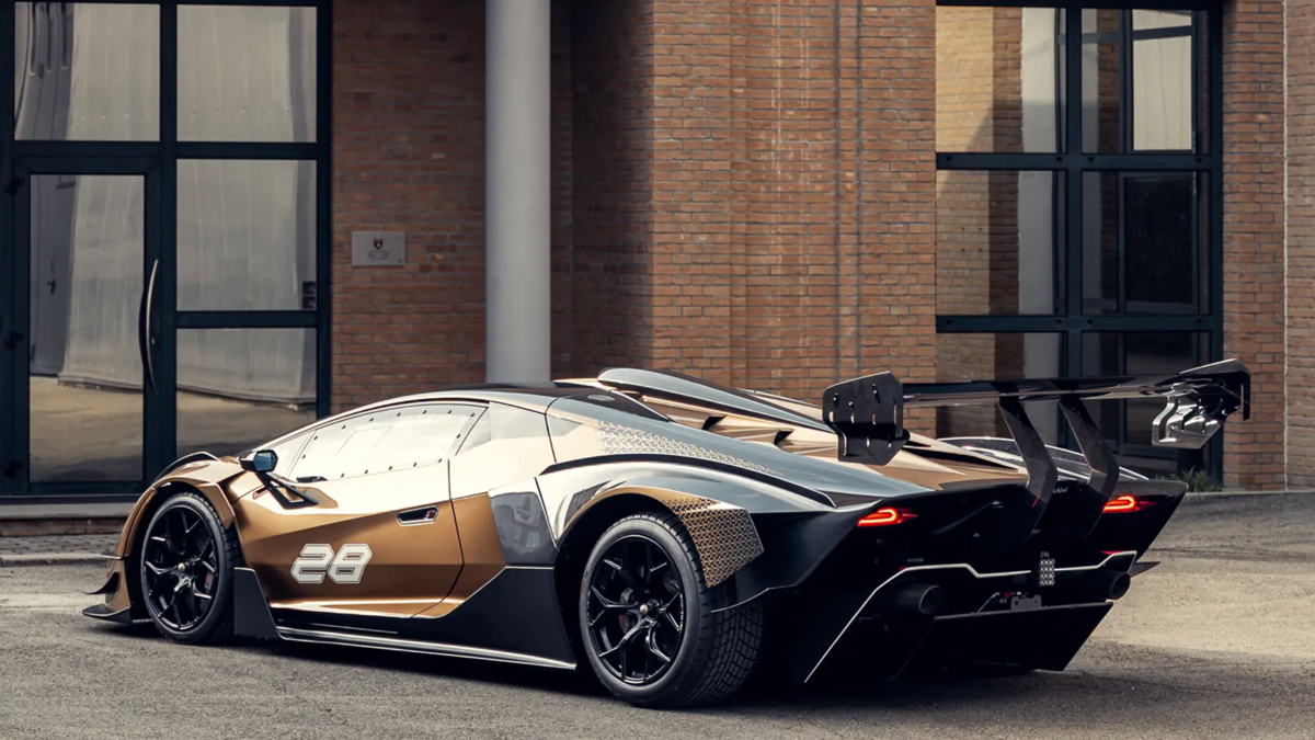 Um dos 40 Lamborghini Essenza SCV12 está em leilão – e pode ser vendido por menos que o novo