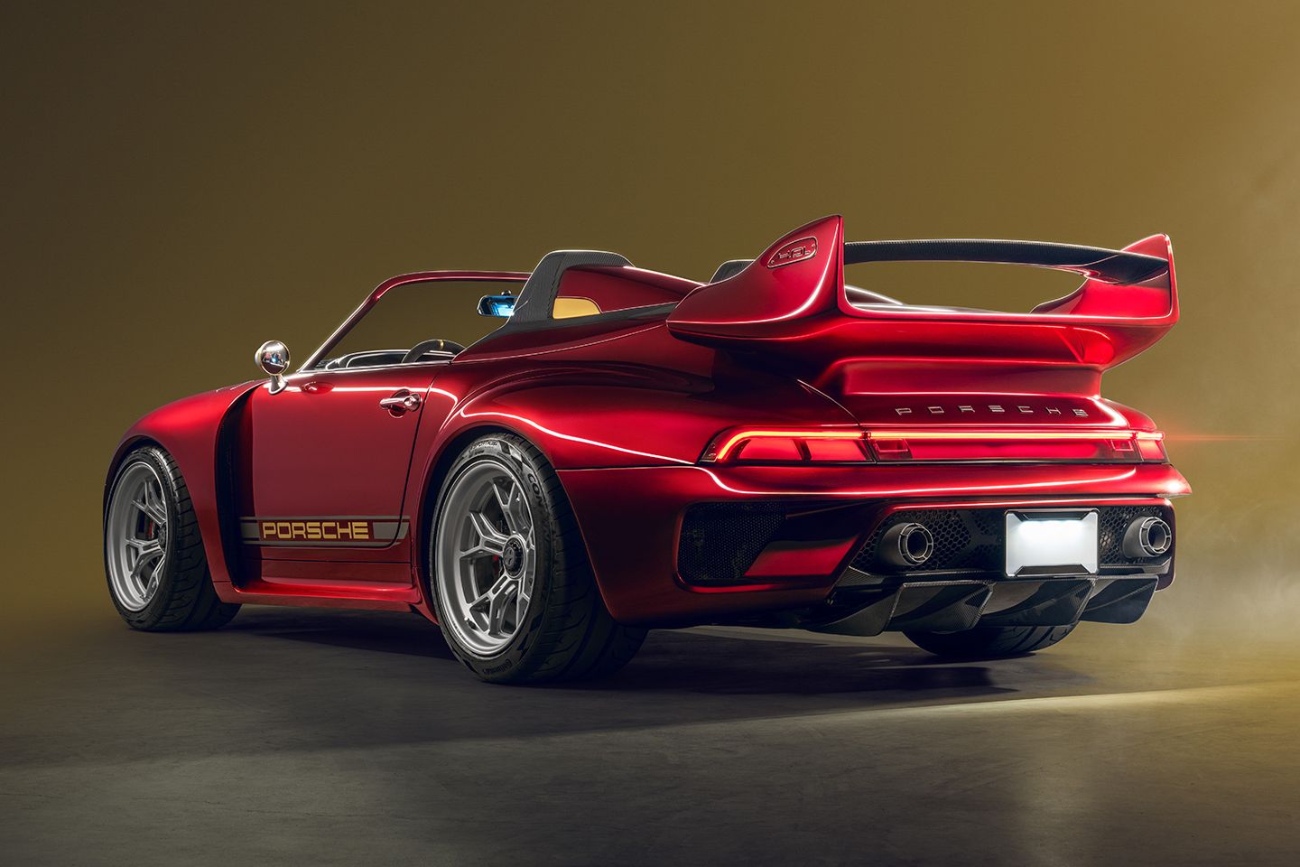 Épico 840hp Gunther Werks ‘Endgame’ quebra a capa