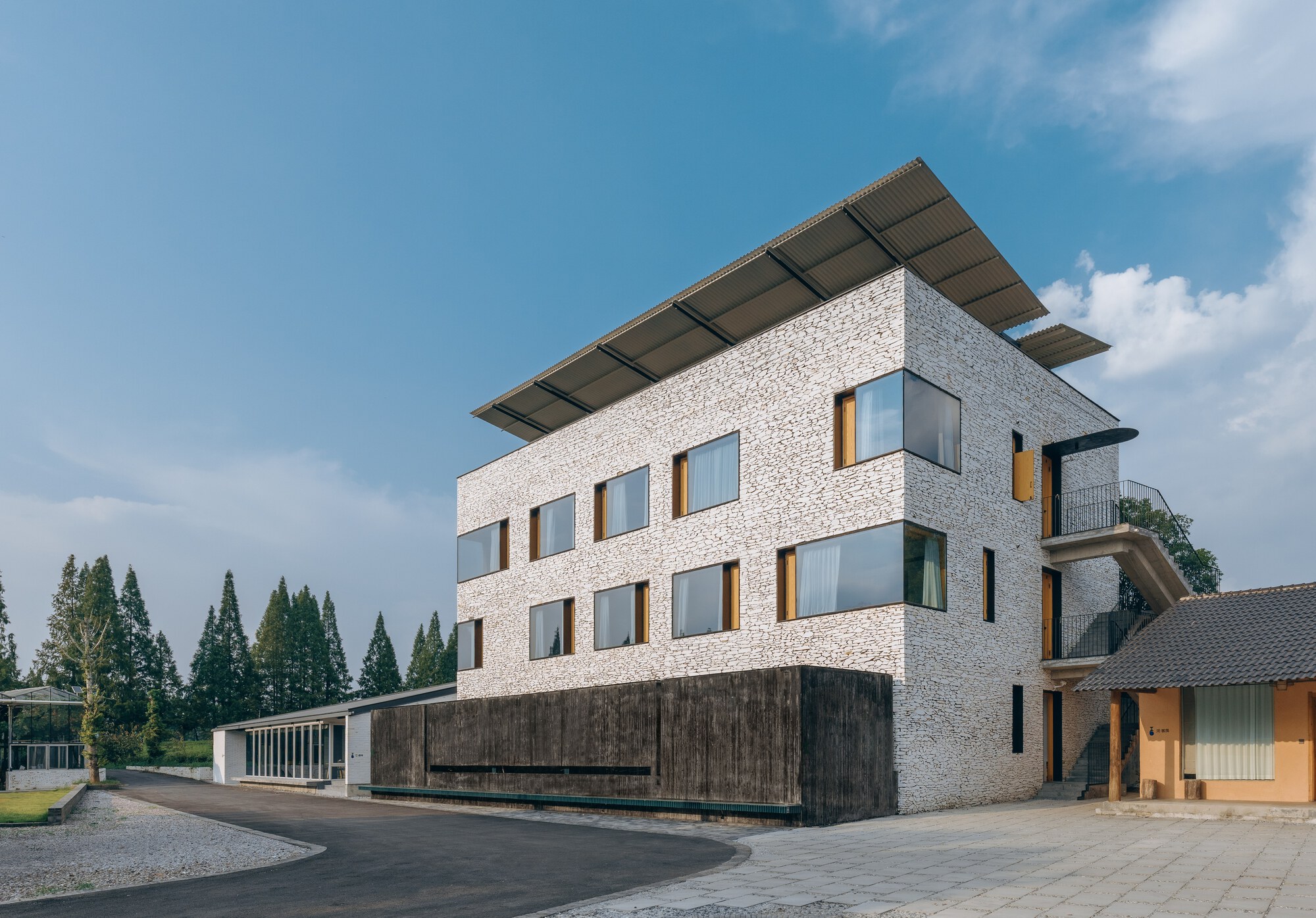 Mine Resort · Colina / siarchitecture