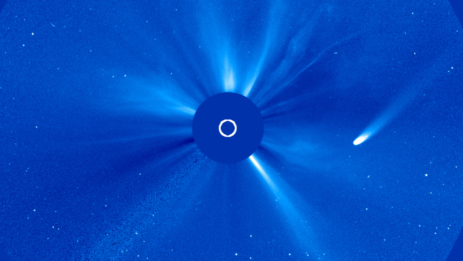 O cometa PanSTARRS se aproxima da Terra em 26 de abril. Veja como vê-lo em imagens de satélite neste fim de semana