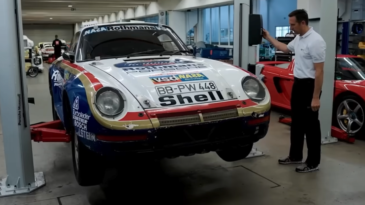 Veja a lenda do Porsche 959 Dakar ser destruída e reconstruída