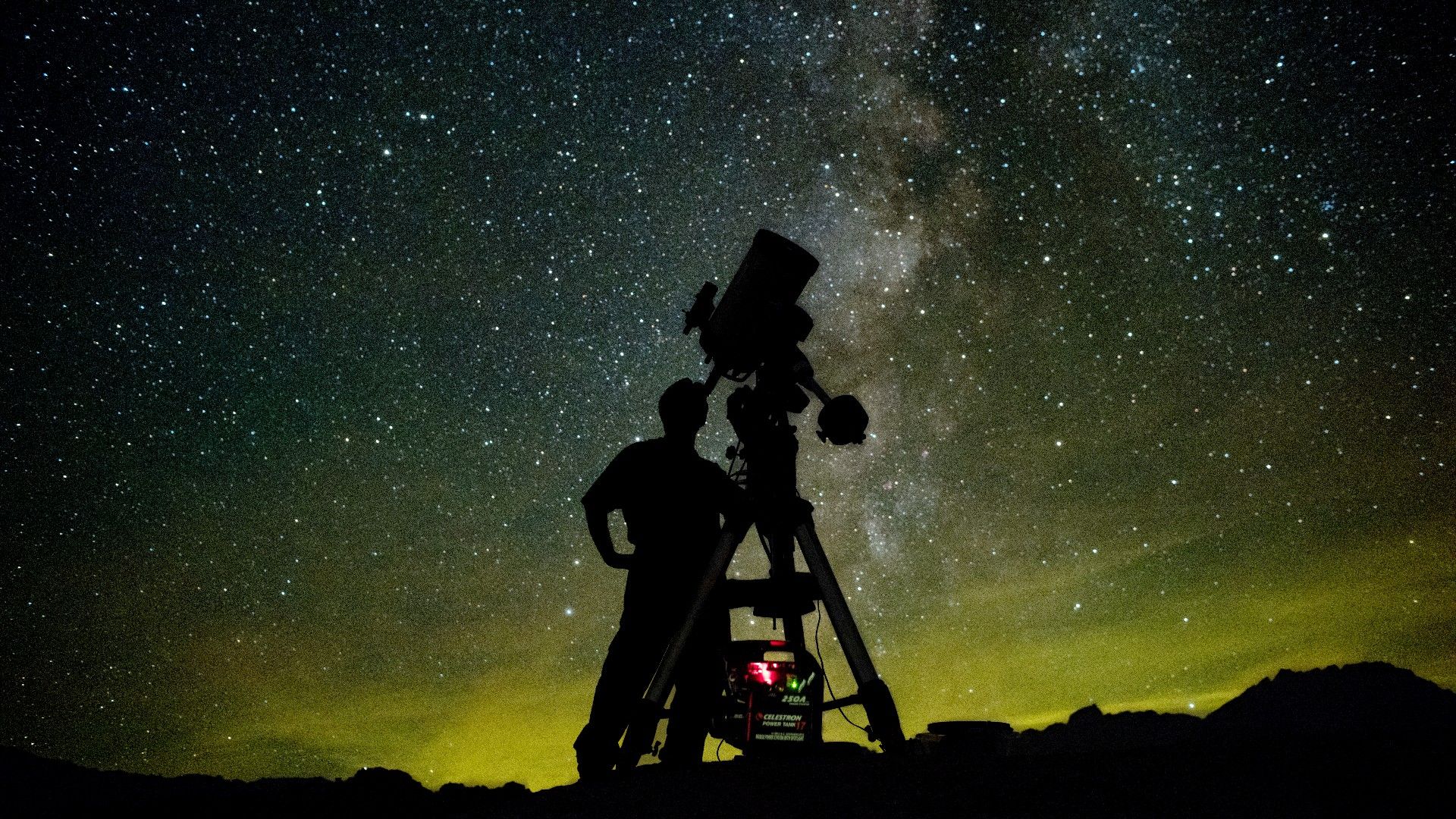 Como observar objetos do espaço profundo como galáxias, nebulosas e aglomerados de estrelas
