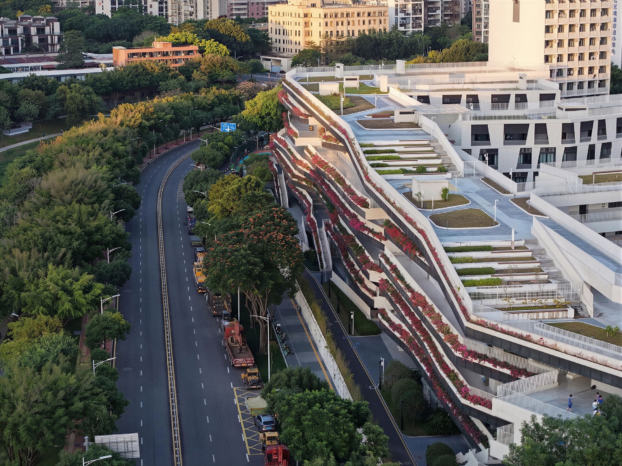 Transformação da Escola Primária Pingshan em uma Escola Integrada de Nove Anos / CCDI Dongxiying Studio