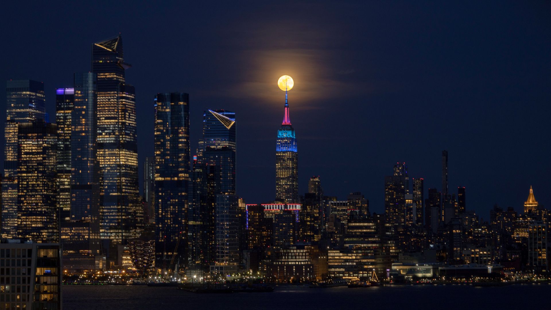 A lua rosa cheia de abril deslumbra como a primeira lua cheia da primavera de 2026 (fotos)