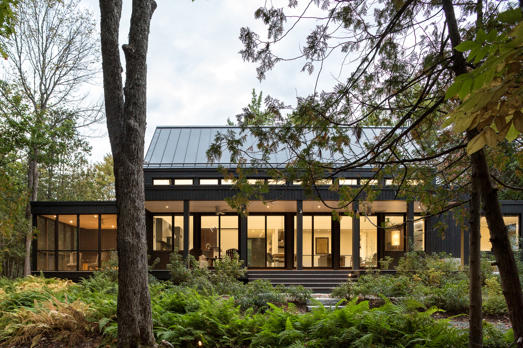 Casa nos limites da cidade / ElliottArchitects