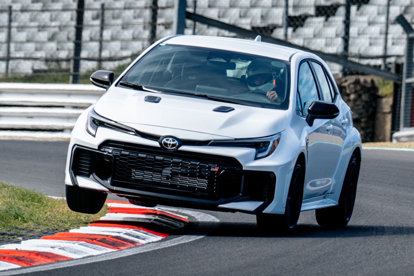 2026 Toyota GR Corolla | Revisão do Reino Unido