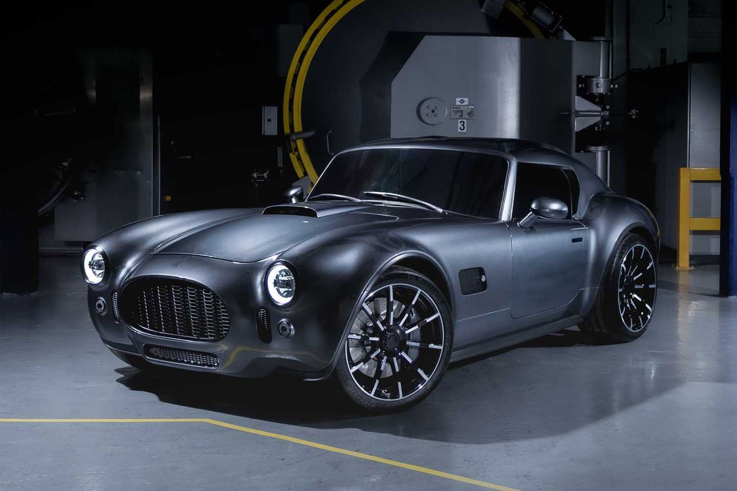 Novo AC Cobra Coupe um passo mais perto da realidade