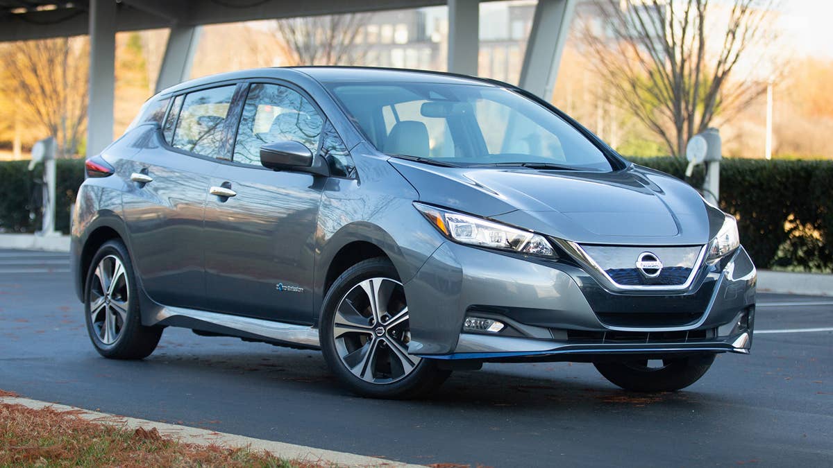 Proprietários do Nissan Leaf processam risco de incêndio na bateria e reivindicam reparo de recall ainda deixam os carros inseguros