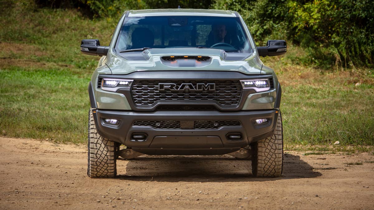 Ram Hemi V8 retorna porque alguns compradores de caminhões não consideram mais nada
