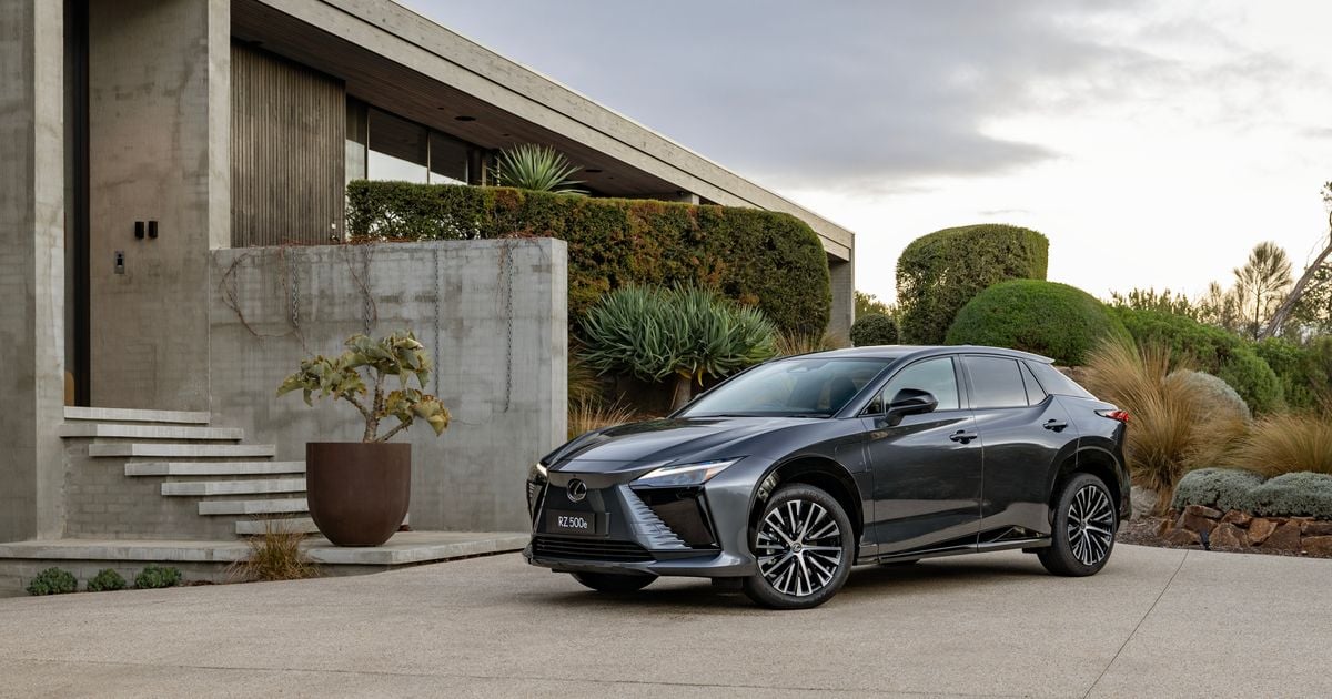 Lexus explica por que reduziu em mais de US$ 40 mil o preço de seu SUV elétrico
