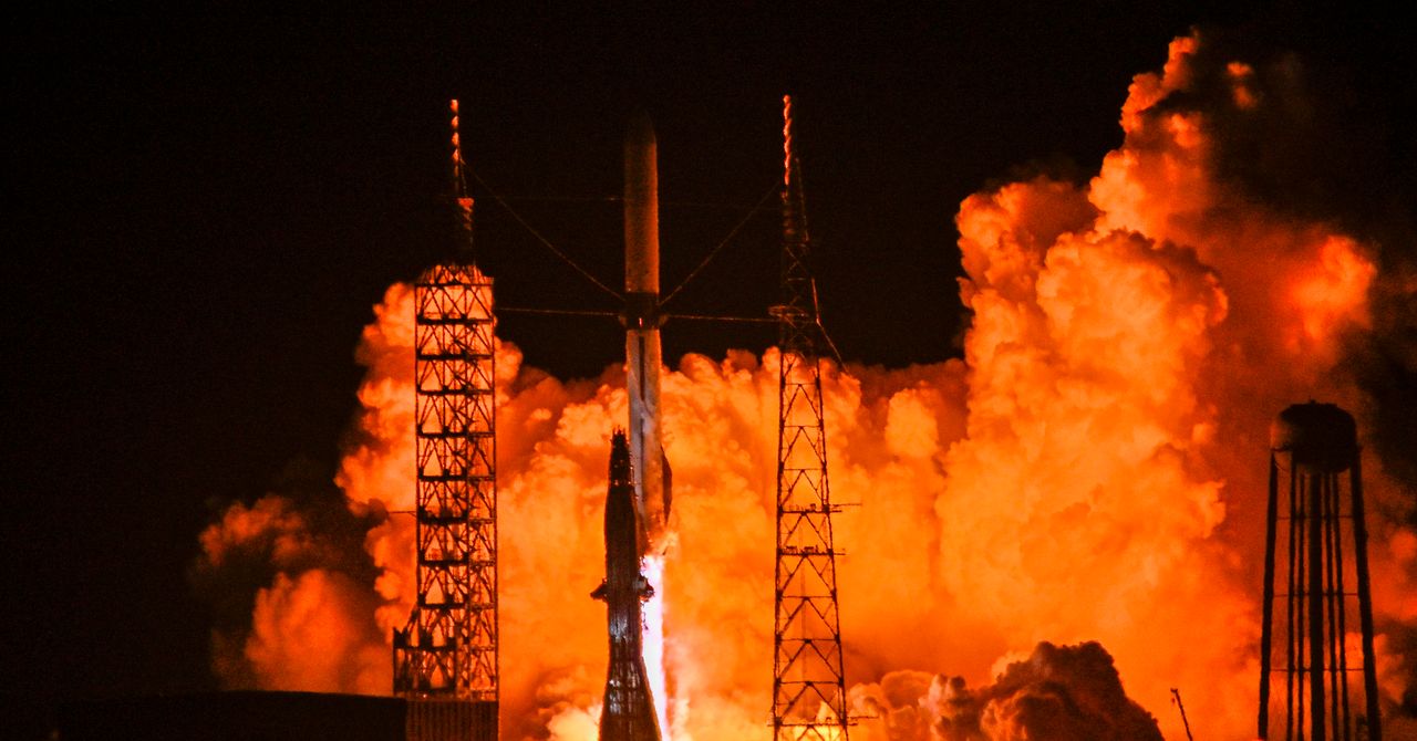 Foguete Blue Origin explode em revés ardente