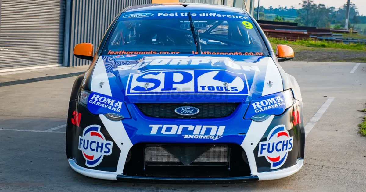 O primeiro Ford Falcon vencedor do V8 Supercars de Shane van Gisbergen vai a leilão