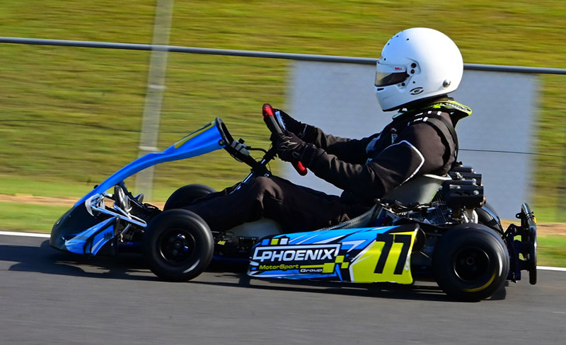 Cabeçalho duplo de Auskart – KartSportNews