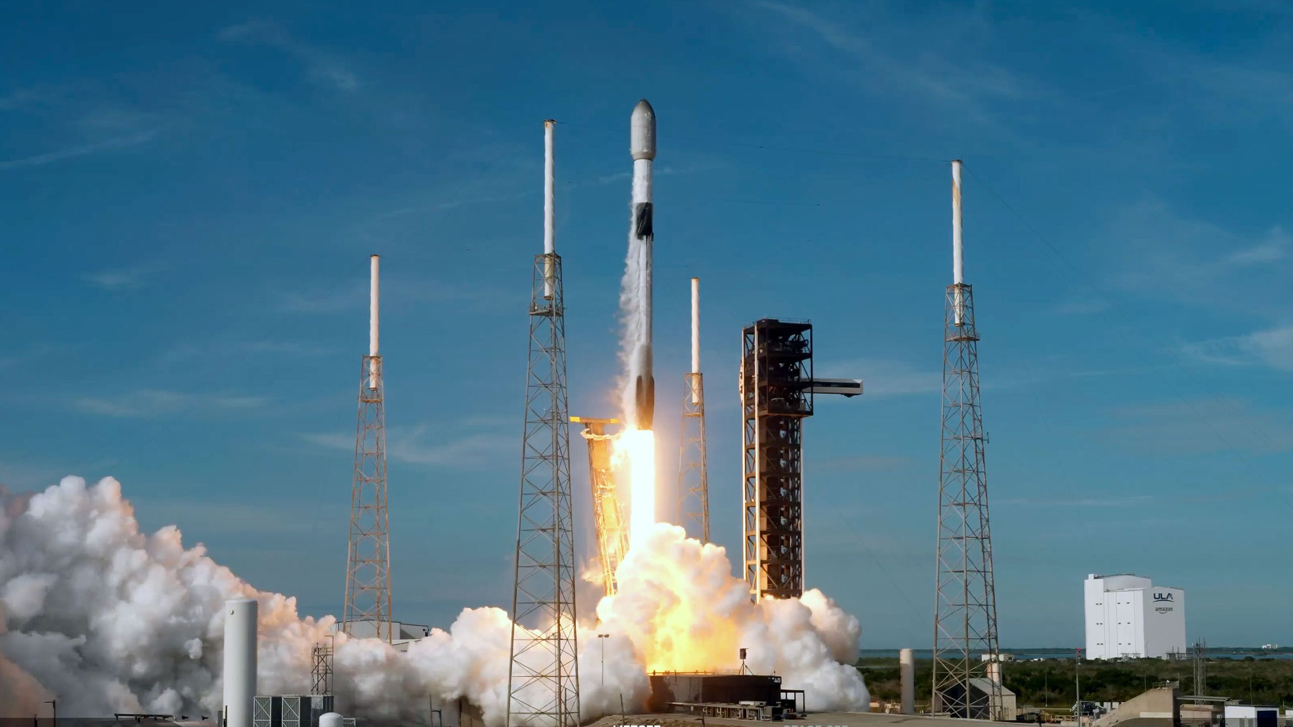 SpaceX lança 29 satélites Starlink da Flórida poucas horas após a explosão do foguete Blue Origin (vídeo)