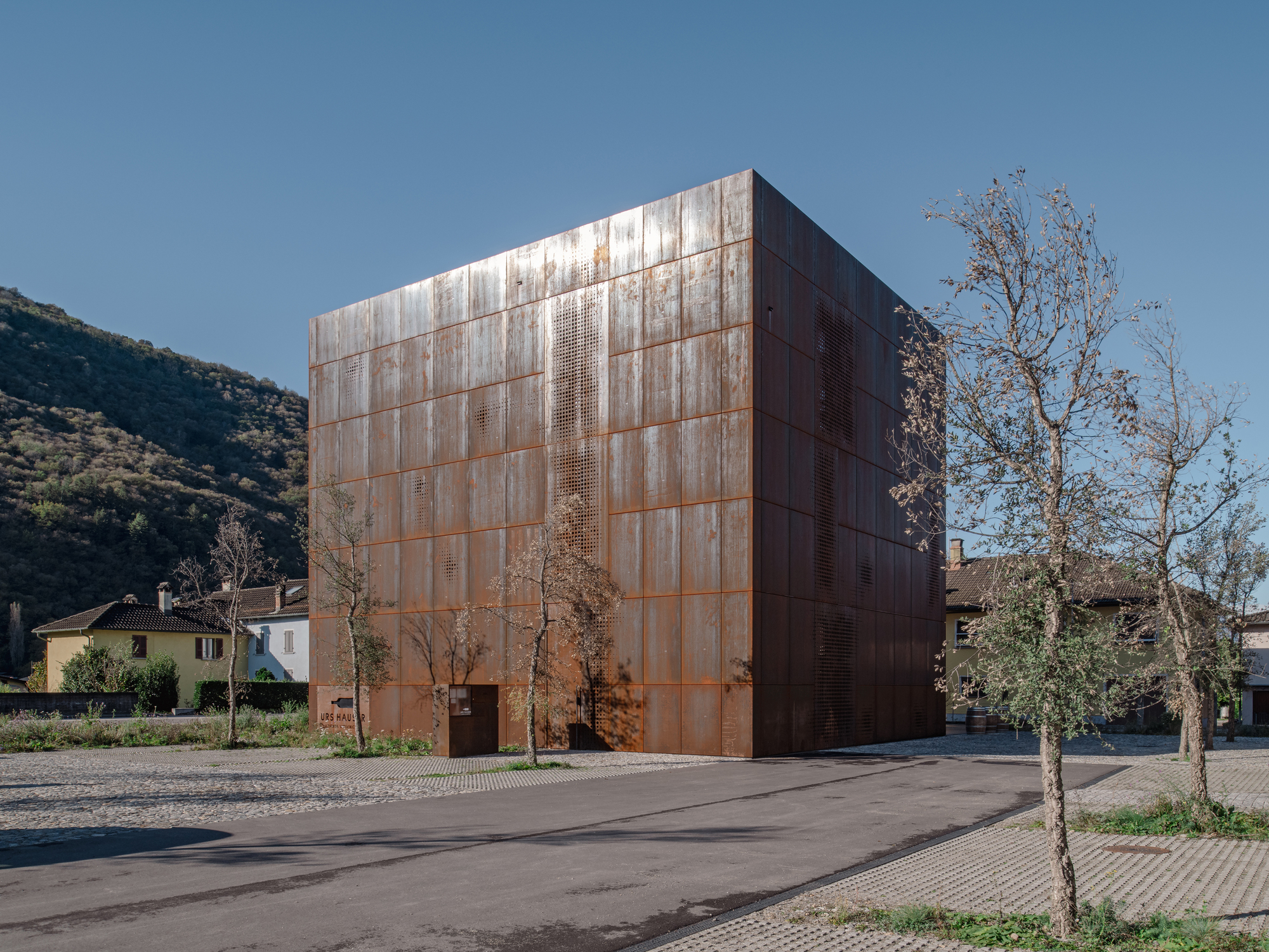 Nova Vinícola URS HAUSER / Wespi de Meuron Romeo arquitetos