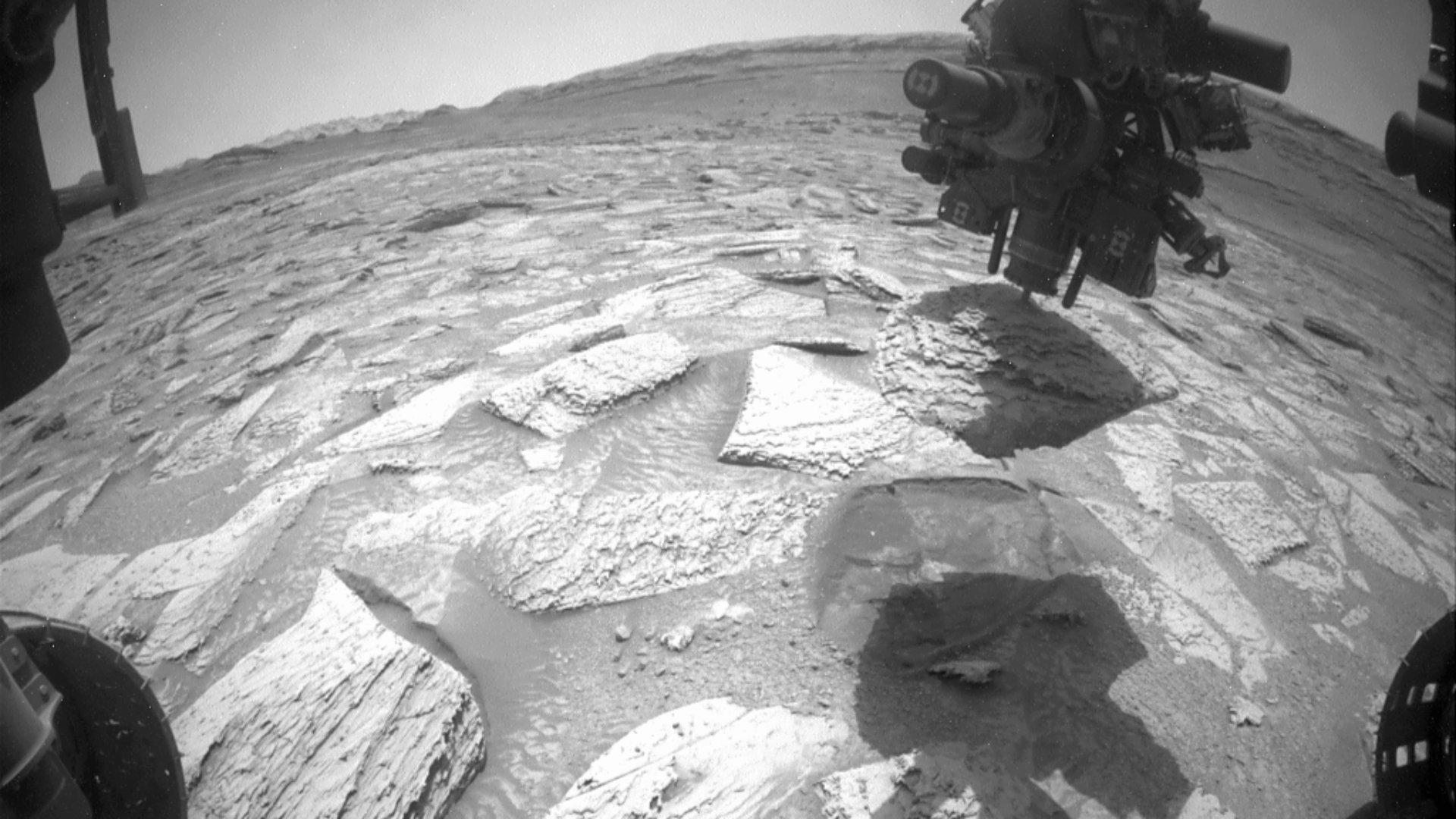 Uma rocha de Marte de 29 libras manteve o rover Curiosity da NASA como refém por 6 dias