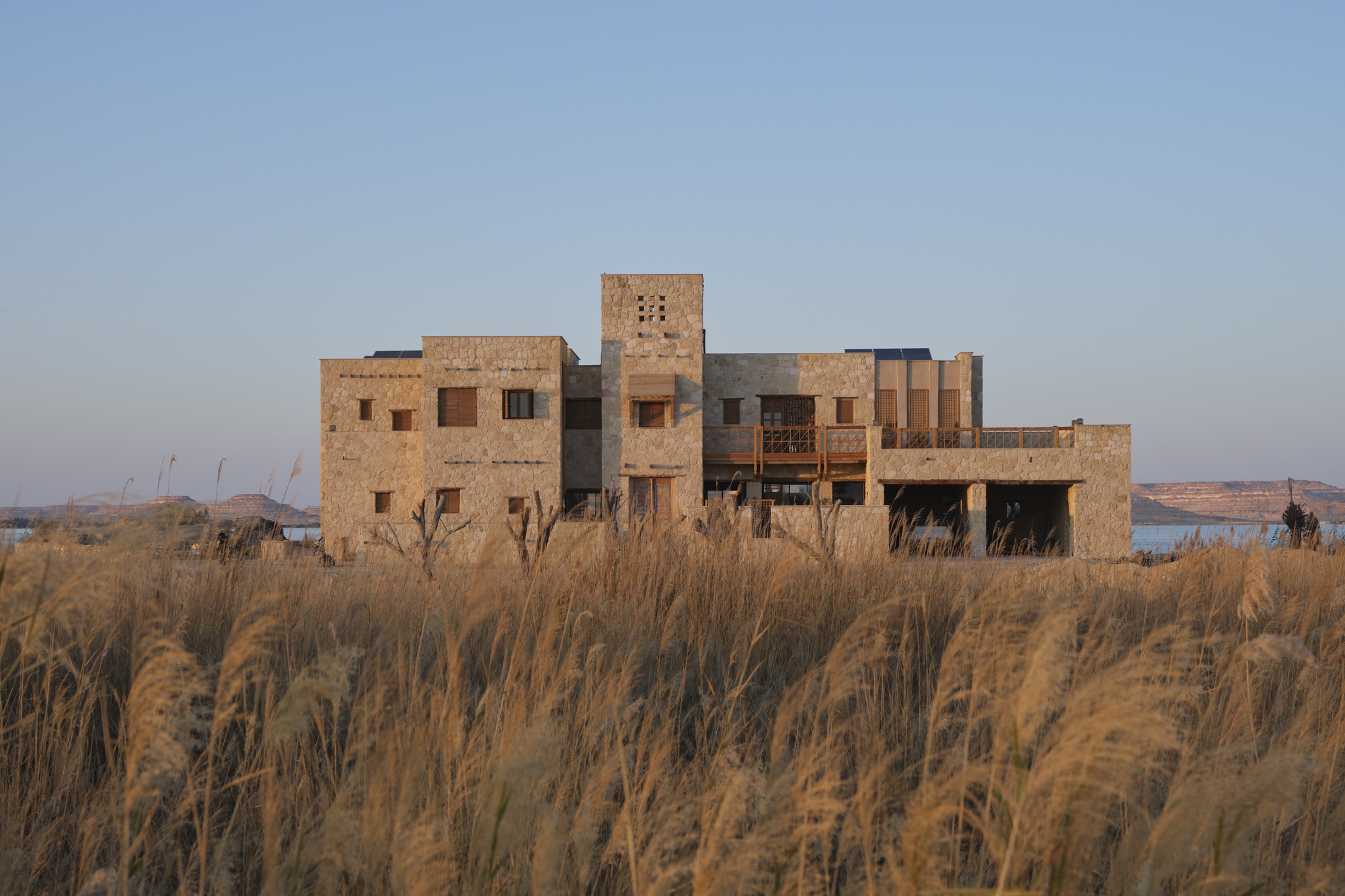 Casa Autossuficiente Gagy / Kareem Aldomiaty + Ehab Aldomiaty